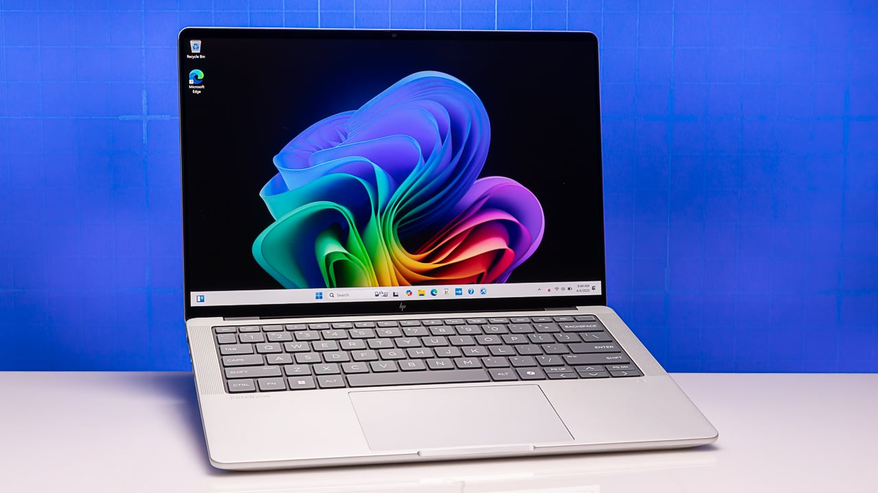 HP ELİTBOOK 8 G1İ ULTRA 7 265H 32 RAM 5600MHZ 512 SSD 14' W11 TR
